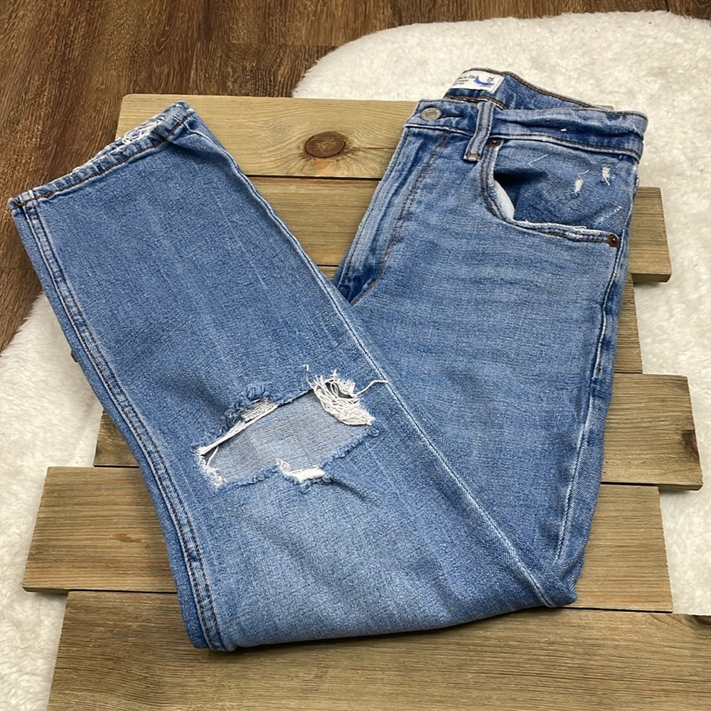 Abercrombie & Fitch The Ankle Straight Ultra High Rise Jeans Short
